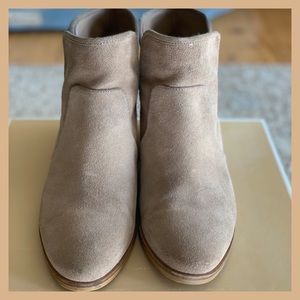 Kaki Suede Bootie MK